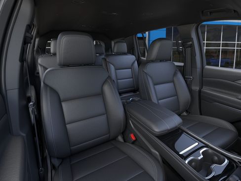 New 2026 Chevrolet Traverse LT w/ Driver Confidence Package FWD image 30