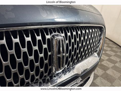 Used 2022 Lincoln Nautilus Reserve image 12