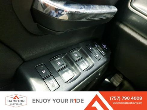 Used 2017 Chevrolet Silverado 1500 LT w/ All Star Edition image 22