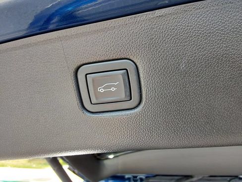 Used 2023 Chevrolet Blazer LT w/ Midnight/Sport Edition FWD image 10