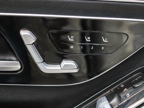 Certified 2022 Mercedes-Benz S 500 4MATIC image 21