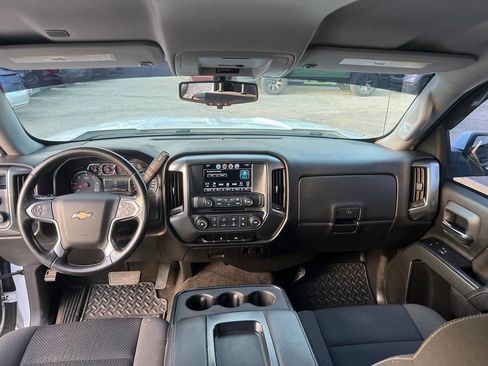 Used 2018 Chevrolet Silverado 1500 LT image 24
