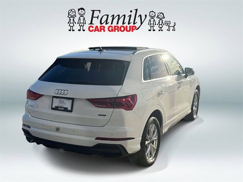 Used 2024 Audi Q3 2.0T Premium image 3