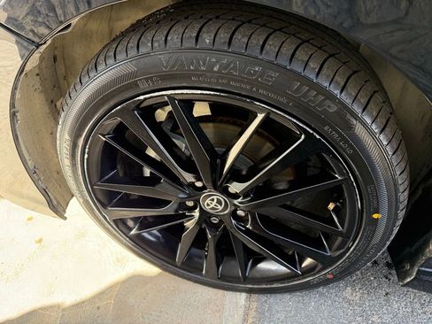 Used 2021 Toyota Camry XSE FWD image 10