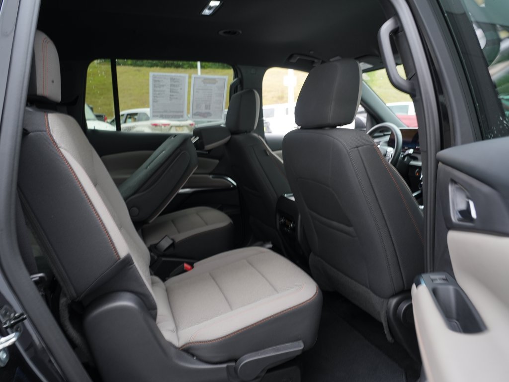 Certified 2026 Chevrolet Traverse LT w/ Driver Confidence Package AWD/4WD image 30