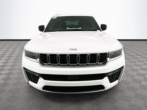 New 2026 Jeep Grand Cherokee Limited image 2