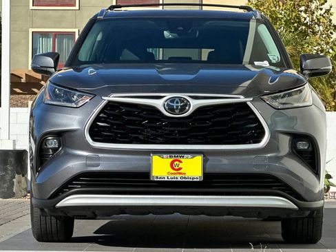 Used 2021 Toyota Highlander XLE FWD image 8