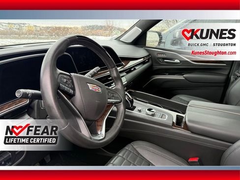Used 2022 Cadillac Escalade Sport Platinum image 6
