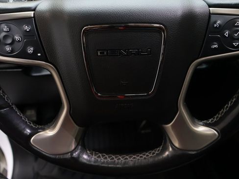 Used 2019 GMC Yukon Denali image 20