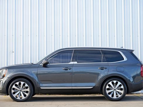 Used 2020 Kia Telluride EX w/ EX Premium Package image 8