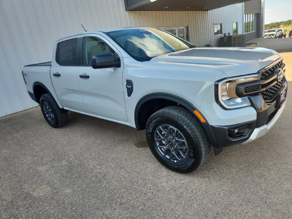 New 2026 Ford Ranger XLT w/ FX4 Off-Road Package AWD/4WD image 2
