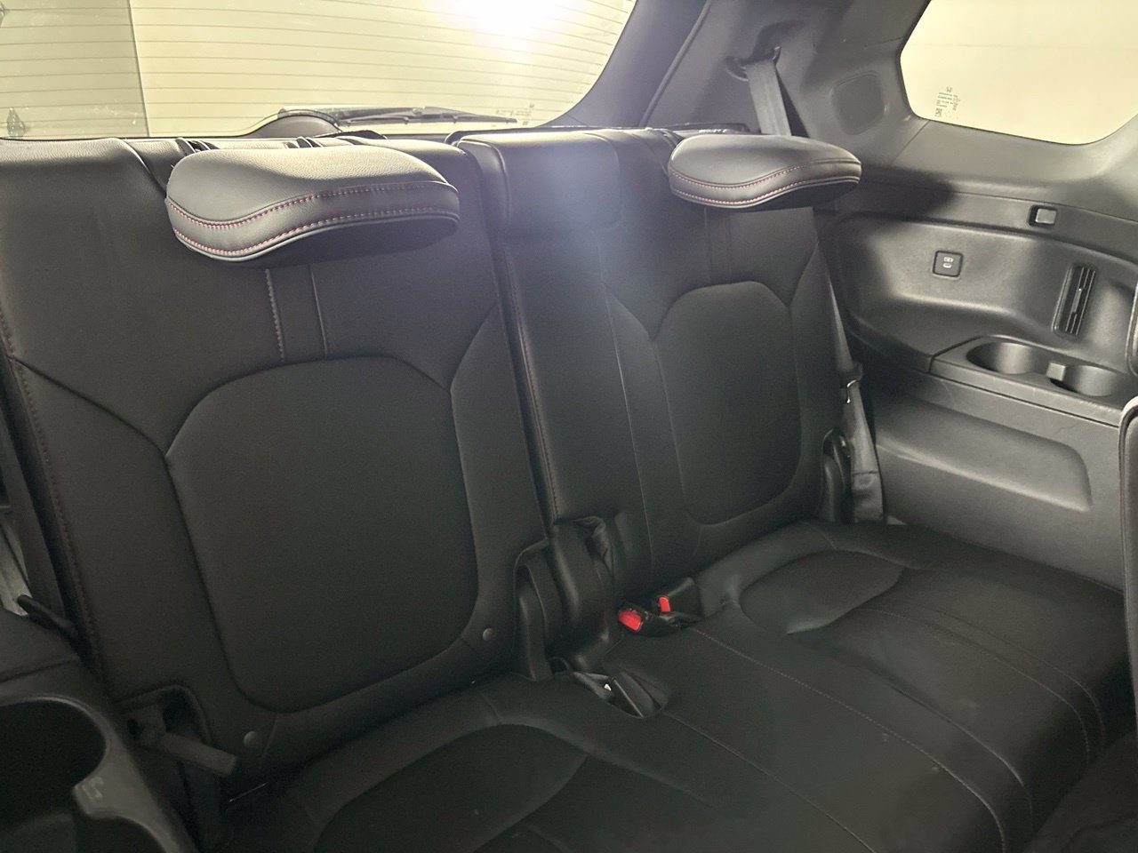 Used 2025 Honda Pilot Black Edition image 34