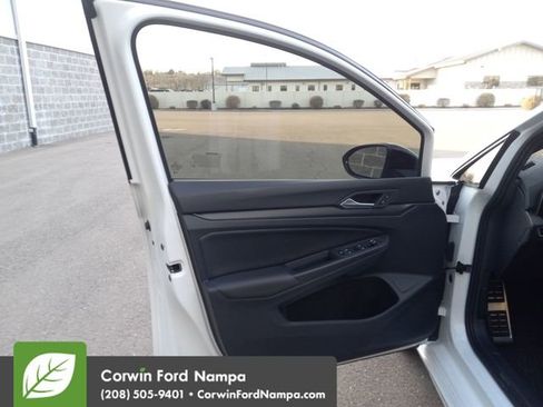 Used 2024 Volkswagen Golf R image 10