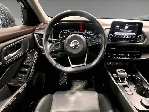 Used 2023 Nissan Rogue SV w/ SV Premium B Package AWD/4WD image 17