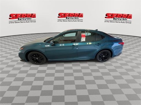 Used 2025 Toyota Camry SE w/ Multimedia Upgrade Package image 6