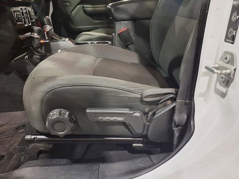 Certified 2021 Jeep Wrangler Willys image 20