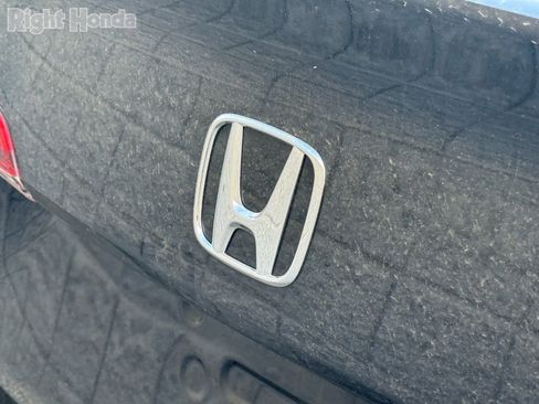 Used 2024 Honda Civic Sport image 11