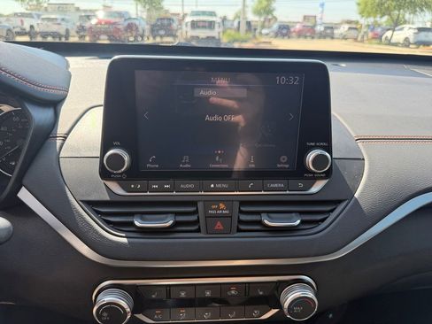 Used 2020 Nissan Altima 2.5 SR w/ Premium Package FWD image 20