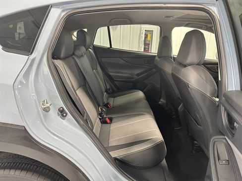 Used 2022 Subaru Crosstrek 2.5i Sport w/ Moonroof Package image 19