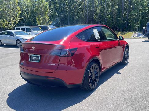 Used 2023 Tesla Model Y Performance AWD/4WD image 7