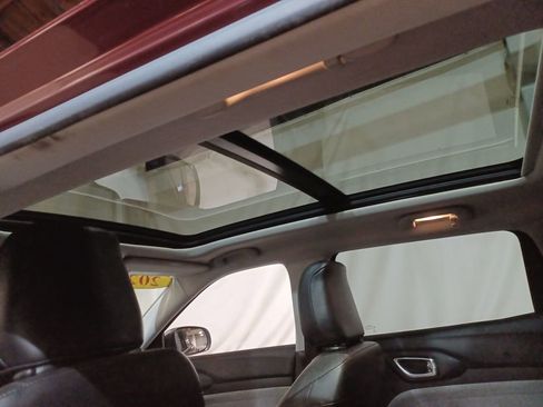 Used 2022 Jeep Compass Latitude w/ Sun and Sound Group image 16