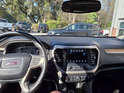 Used 2019 GMC Acadia Denali AWD/4WD image 12