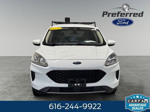 Used 2020 Ford Escape SE image 11