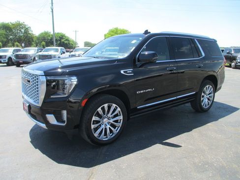 Used 2023 GMC Yukon Denali AWD/4WD image 11