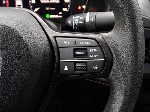 Certified 2023 Honda Accord LX image 23