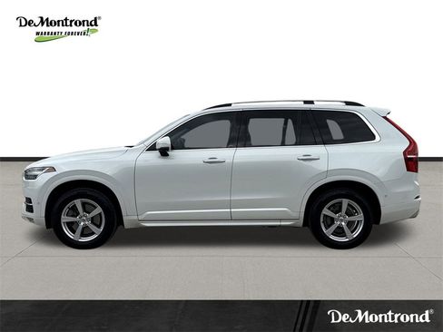 Used 2017 Volvo XC90 T5 Momentum w/ Vision Package image 8