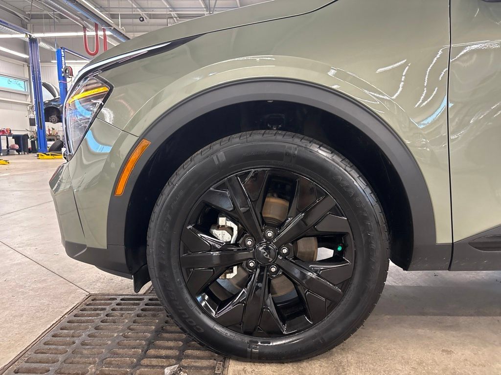 Certified 2025 Kia Sportage X-Line w/ Premium Package AWD/4WD image 29