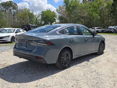 New 2026 Nissan Sentra SV w/ SV Convenience Package image 8