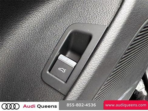 Used 2023 Audi Q8 Premium Plus w/ Premium Plus Package image 20