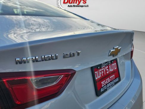 Used 2016 Chevrolet Malibu Premier image 31