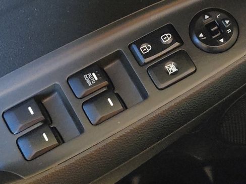 Used 2018 Kia Forte LX image 27