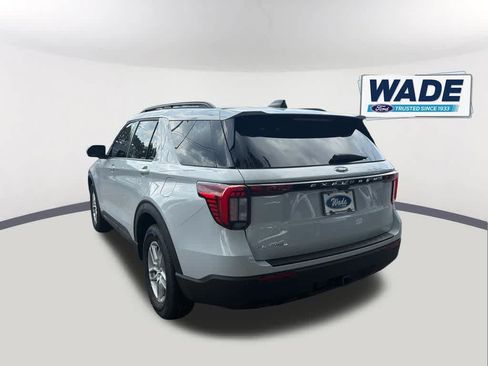 New 2026 Ford Explorer Active RWD image 7