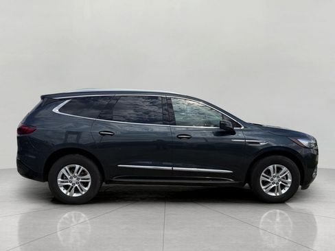 Used 2018 Buick Enclave Essence w/ LPO, Luxury Package FWD image 10