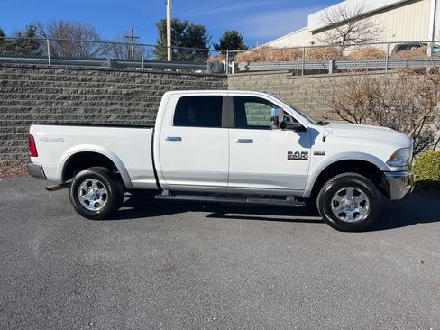 Used 2018 RAM 2500 Big Horn w/ Harvest Edition image 3