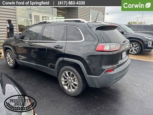 Used 2019 Jeep Cherokee Latitude Plus image 4