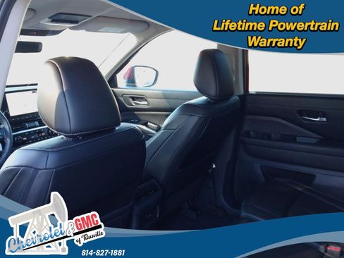 Used 2024 Nissan Pathfinder SL image 26