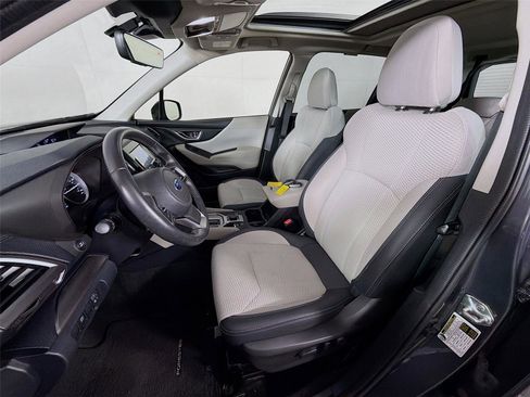 Used 2023 Subaru Forester Premium AWD/4WD image 11