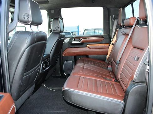 Used 2024 GMC Sierra 2500 Denali Ultimate image 34