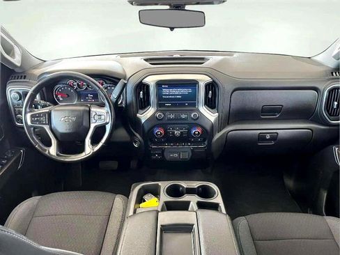 Used 2021 Chevrolet Silverado 1500 RST AWD/4WD image 10