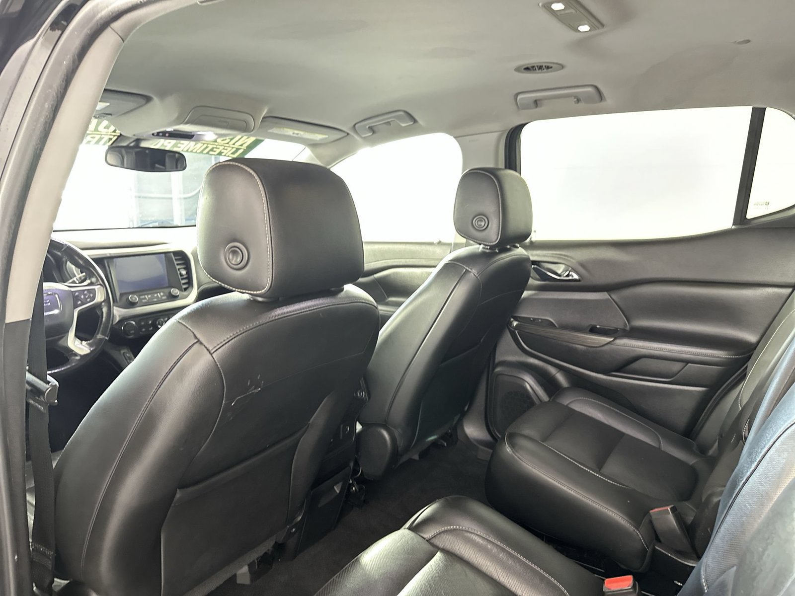 Used 2019 GMC Acadia SLT FWD image 24