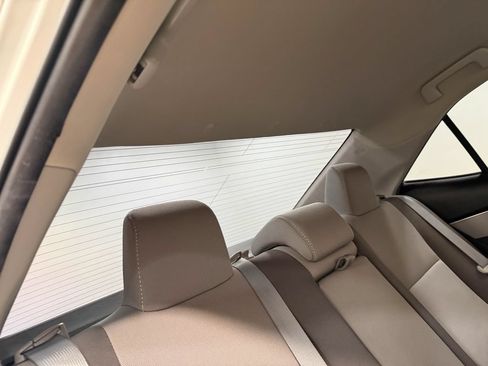 Used 2017 Toyota Corolla L FWD image 15