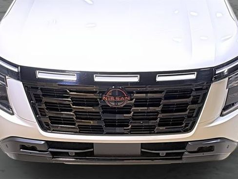 Used 2025 Nissan Armada PRO-4X AWD/4WD image 17