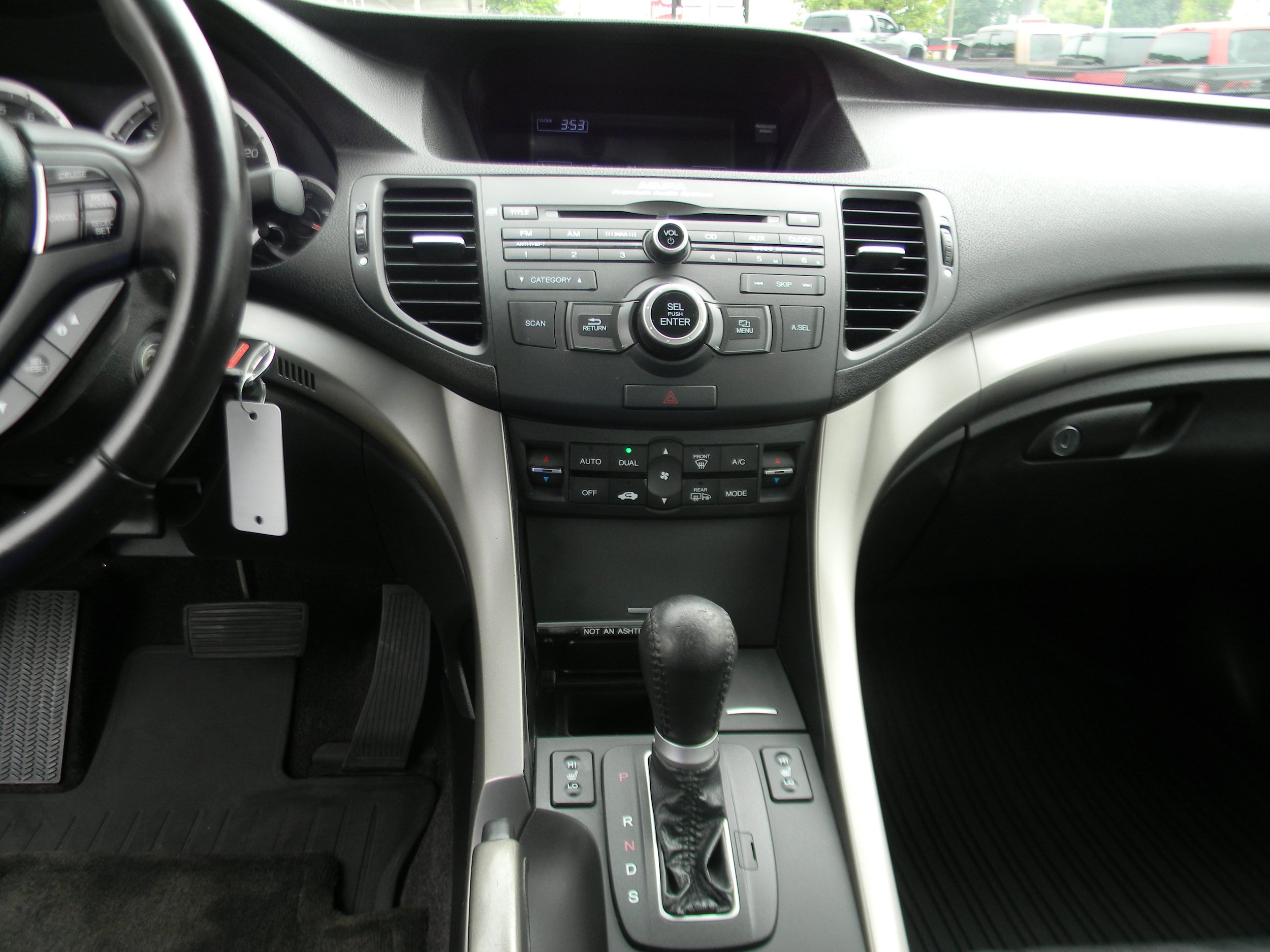 Used 2010 Acura TSX Sedan FWD image 9