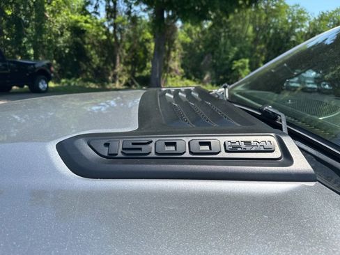 Used 2021 RAM 1500 Big Horn AWD/4WD image 2