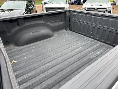 Used 2022 RAM 1500 Laramie AWD/4WD image 22
