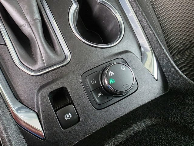 Used 2023 Chevrolet Traverse LT AWD/4WD image 33